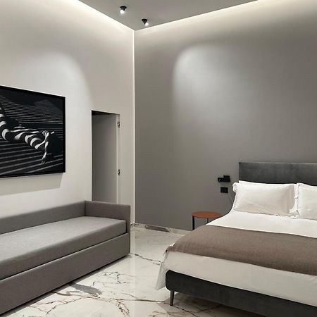Insogno Suites Napels Buitenkant foto