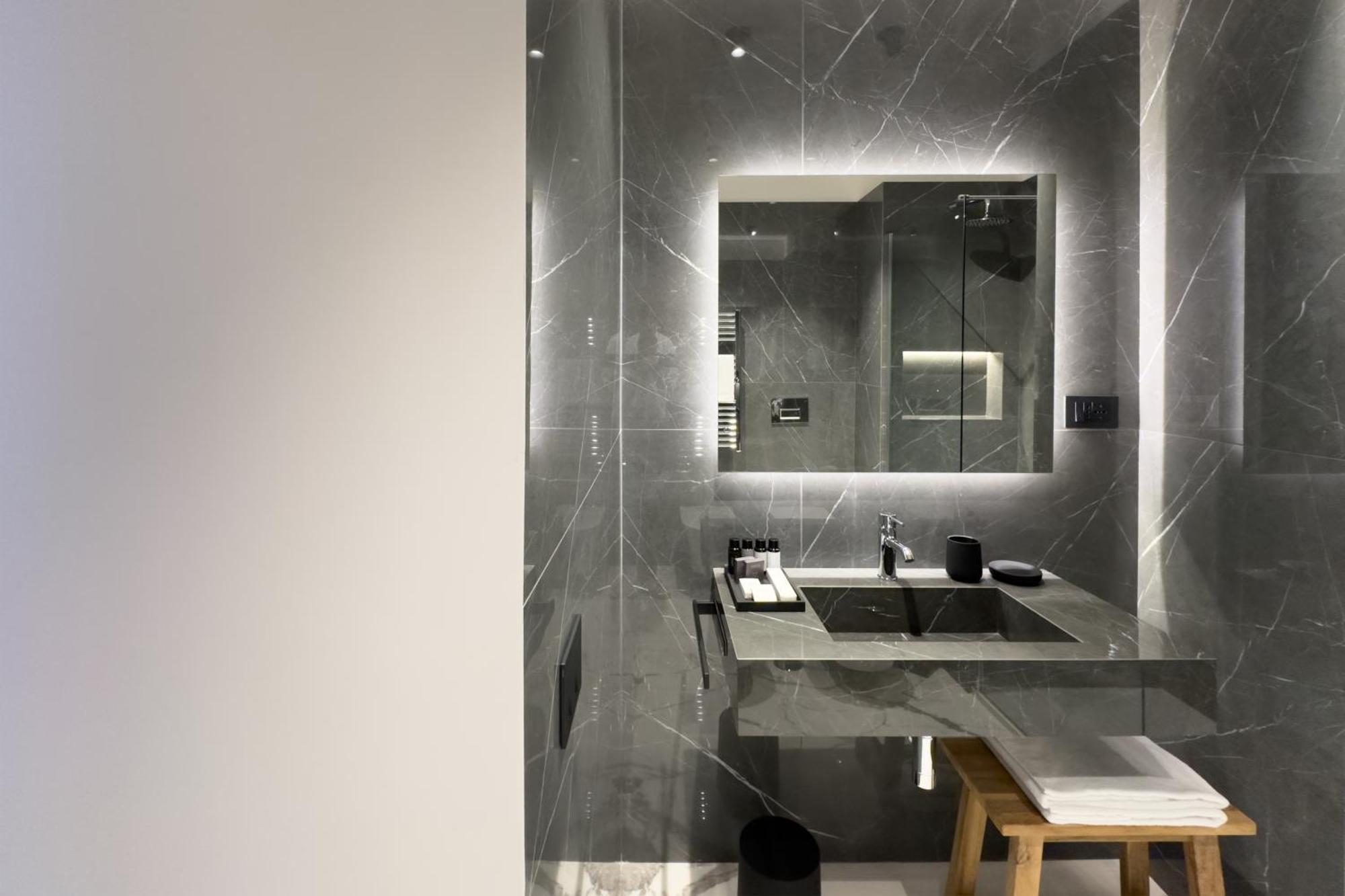 Insogno Suites Napels Buitenkant foto