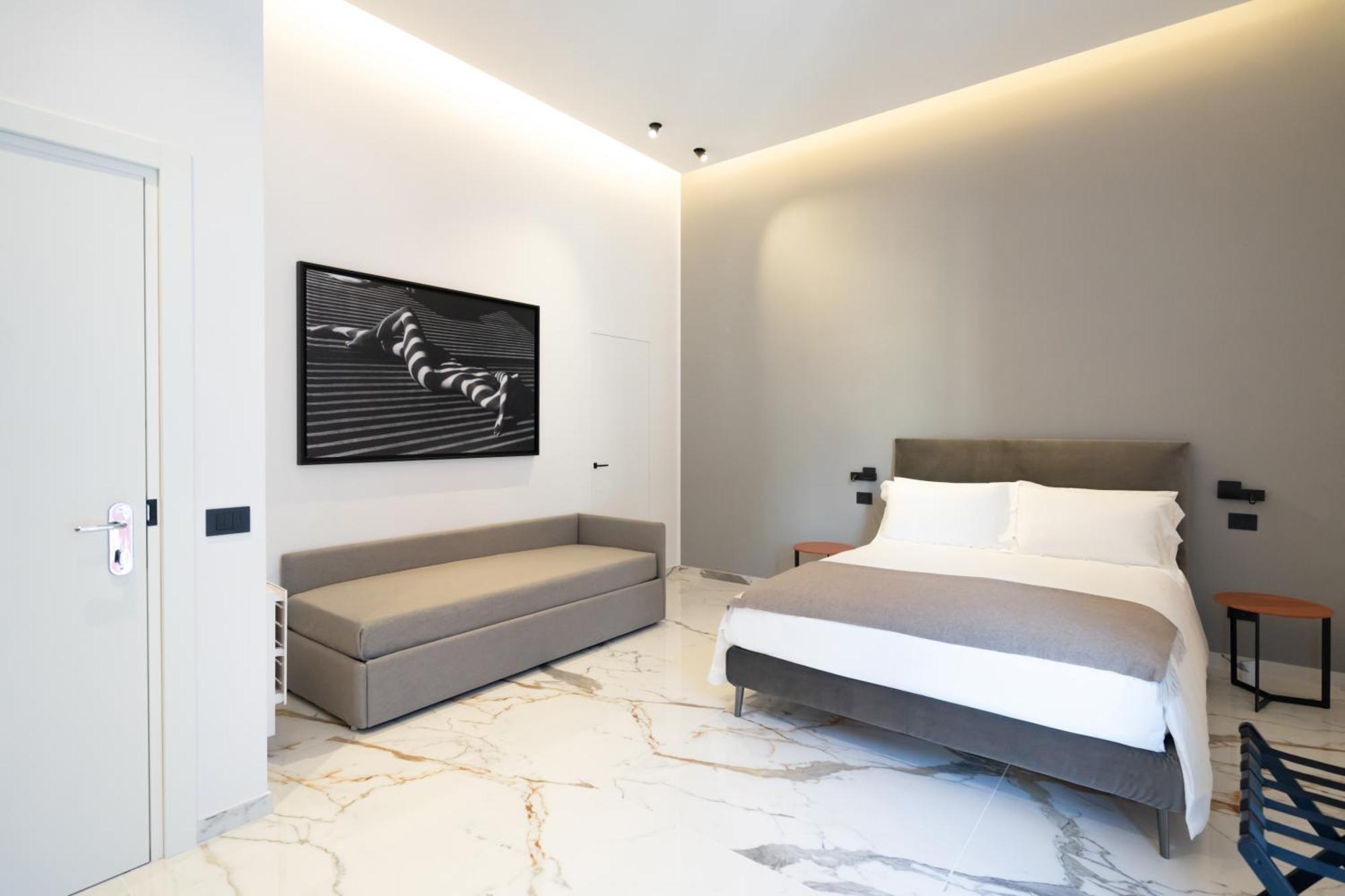 Insogno Suites Napels Buitenkant foto