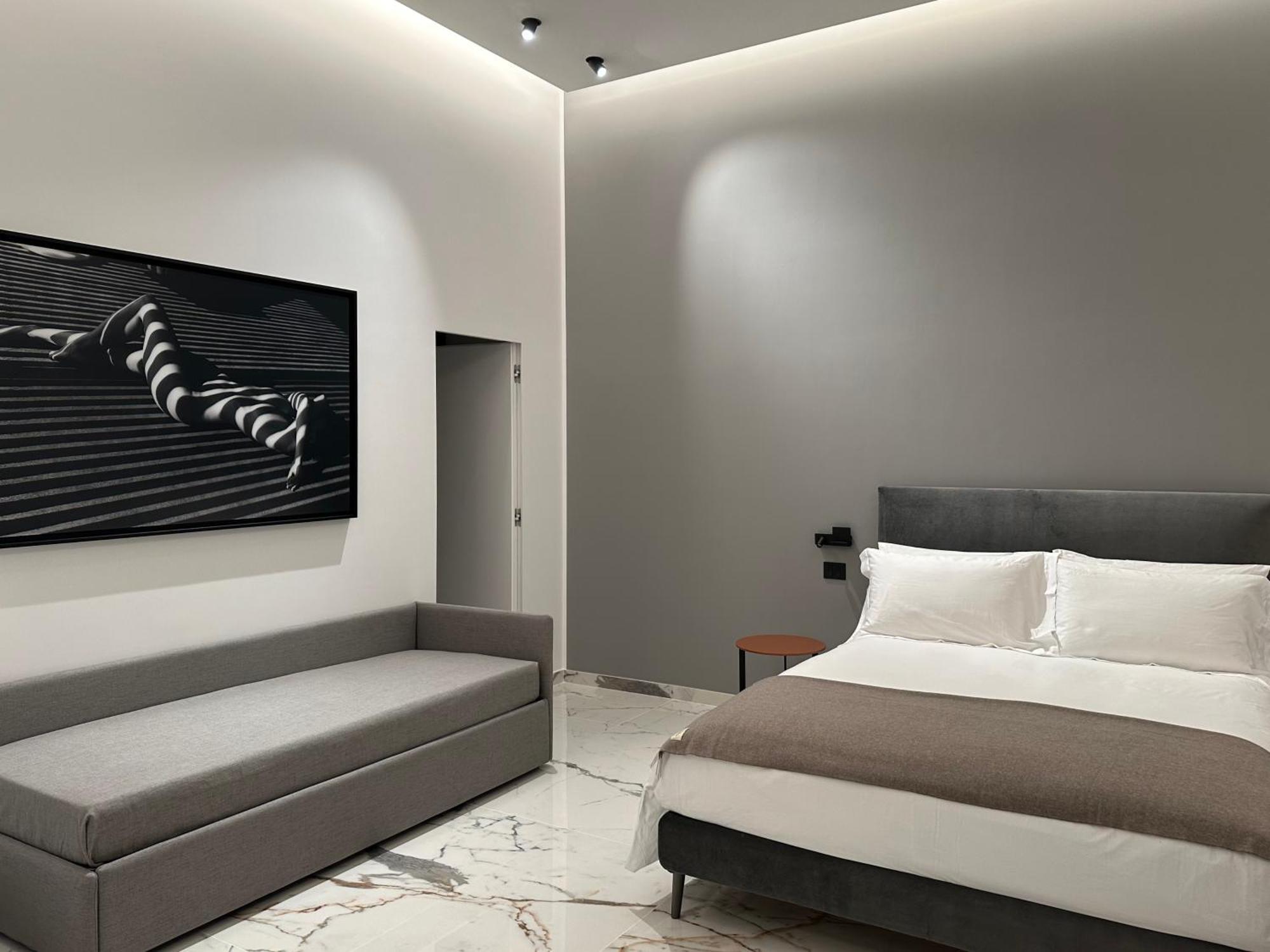 Insogno Suites Napels Buitenkant foto